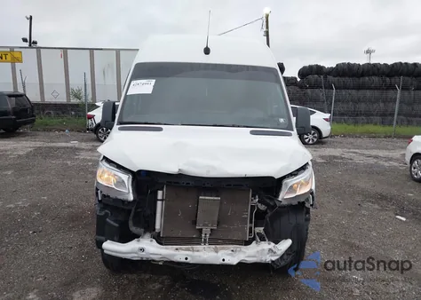 2019 Mercedes-Benz Sprinter 2500 High Roof V6 from USA, damaged, VIN WD4PF1CD3KP153621
